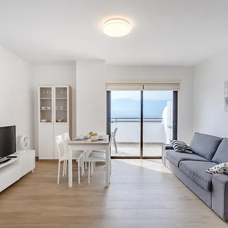 Panoramic Oceanview Escape Arena By Interhome דירה *